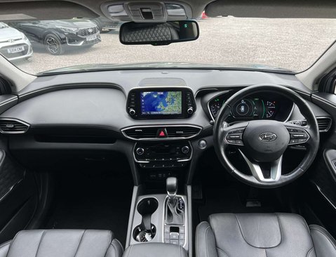 Hyundai SANTA FE 2.2 Santa Fe Premium SE CRDi Auto 4WD 5dr 15
