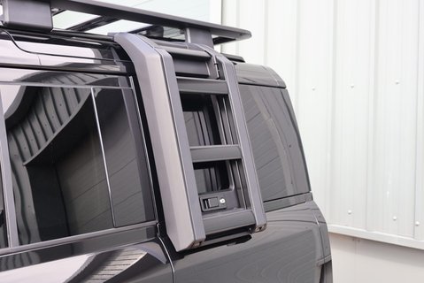 Land Rover Defender 110 2026 d350 HARD TOP X-DYNAMIC HSE world tour 3 edition  genuine rear seats 18