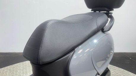SYM Fiddle 2025 ONLY 2K 1 OWNER 125CC LEARNER SCOOTER WITH TOP BOX 38
