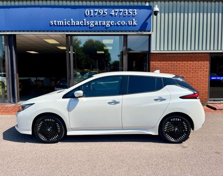Nissan LEAF Leaf Tekna Electric 110kw, 39kwh (Automatic) 11