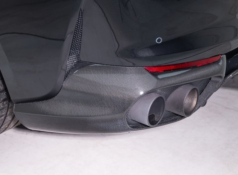 Ferrari 812 Superfast 37