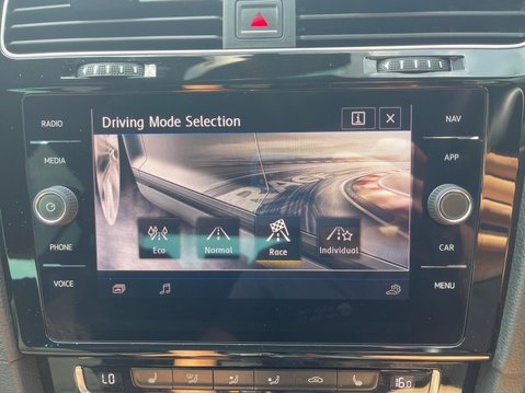 Volkswagen Golf 2.0 TSI BlueMotion Tech R DSG 4Motion Euro 6 (s/s) 5dr 32