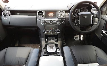 Land Rover Discovery SDV6 HSE Luxury 12