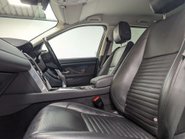 Land Rover Discovery Sport 2.0 Discovery Sport SE D Auto 4WD 5dr 38