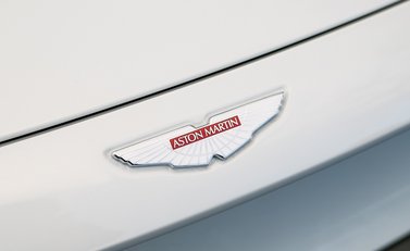 Aston Martin Zagato Vanquish Volante 30