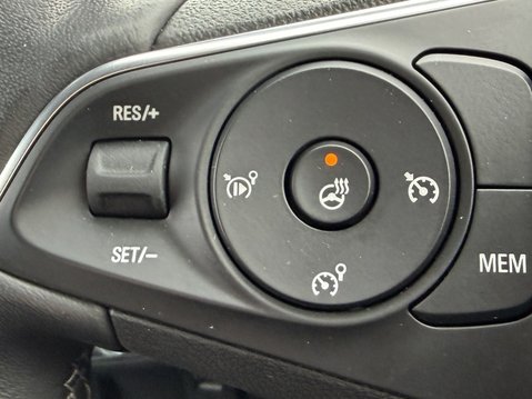 Vauxhall Crossland 1.2 Turbo [130] Ultimate 5dr Auto 29