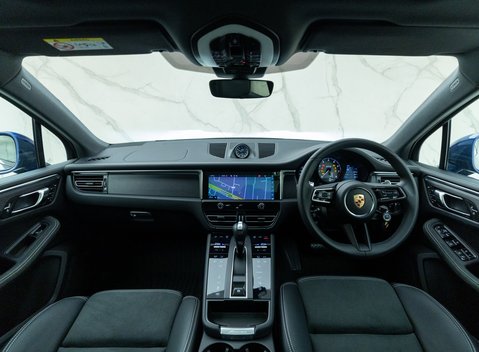 Porsche Macan GTS 12