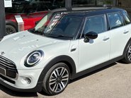 Mini Hatch Cooper 1.5 Exclusive Comfort / Navigation 5 door - SAT NAV - LIGHT LEATHER 9