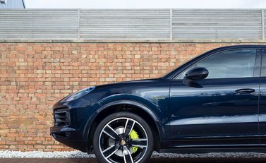 Porsche Cayenne E-Hybrid Coupé 25
