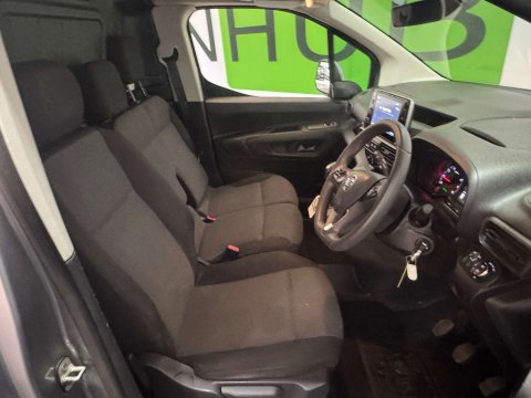 Vauxhall Combo 2000 Griffin Edition 1.5 TD 11