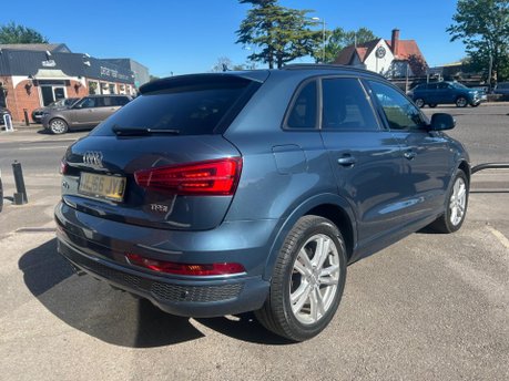 Audi Q3 TFSI S LINE NAVIGATION 7