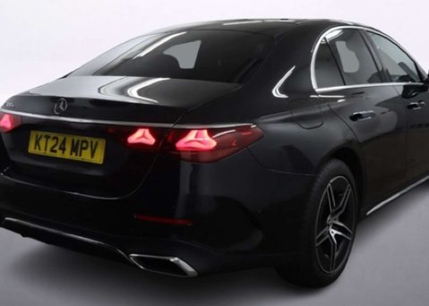 Mercedes-Benz E Class 2.0 E300e 25.4kWh AMG Line (Premium) Saloon 4dr Petrol Plug-in Hybrid G-Tro 9