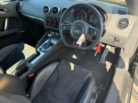 Audi TT 1.8 TFSI S line S Tronic Euro 5 3dr 11