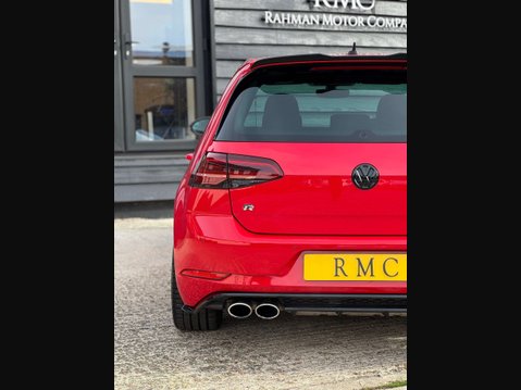 Volkswagen Golf 2.0 TSI BlueMotion Tech R Hatchback 5dr Petrol DSG 4Motion Euro 6 (s/s) (31 13