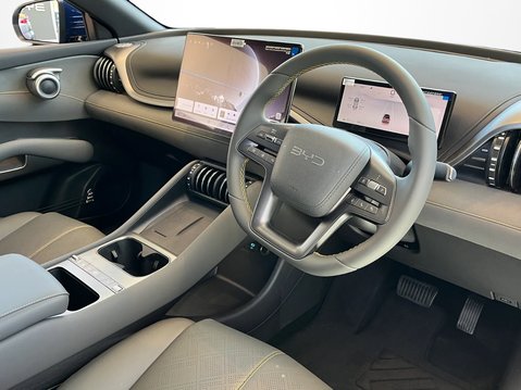 BYD Atto 3 Evo 5dr 230kw Design 75kwh Auto 2