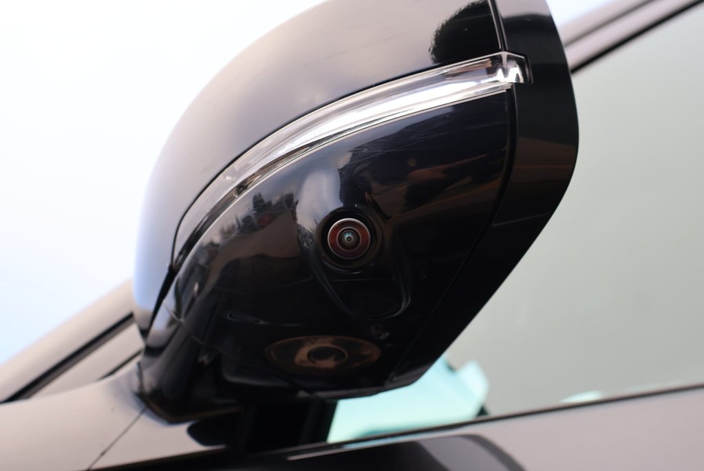 Land Rover Discovery BRAND NEW COMMERCIAL DYNAMIC HSE 22 inch wheels   18