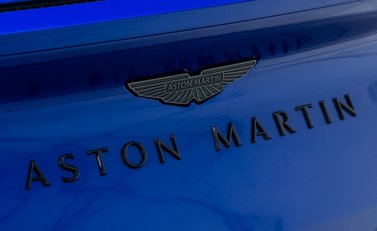 Aston Martin DB12 V8 30