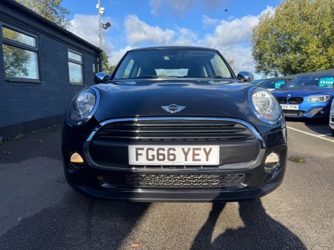 Mini Hatch ONE 3