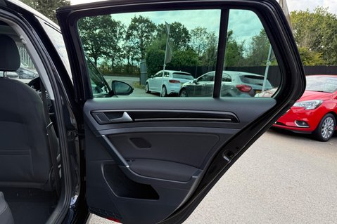 Volkswagen Golf GT EDITION TSI ACT BMT -£35 ROAD TAX -PANORAMIC SUNROOF -10 SERVICES 28