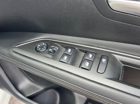 Peugeot 3008 1.2 PureTech Allure Euro 6 (s/s) 5dr 34