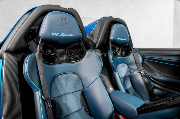 Porsche 918 Spyder NOW SOLD. SIMILAR REQUIRED. PLEASE CALL 01903 254800. 3