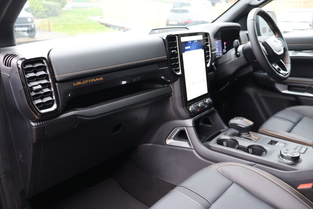Ford Ranger Brand new 3.0 WILDTRAK ECOBLUE x show room display model  HUGE SAVING 23