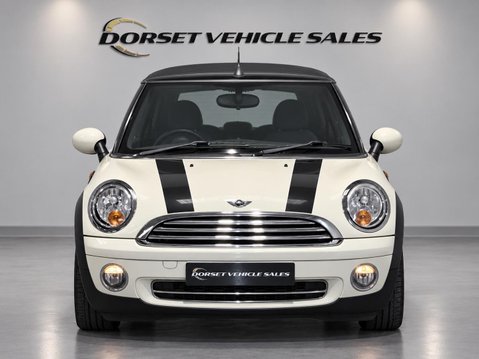 Mini Convertible 1.6 Cooper Euro 5 2dr 5