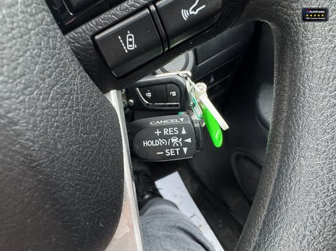 Toyota Hilux Active | 2.4 LT | AC | Sensors | Double Cab | 21