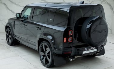 Land Rover Defender 110 V8 P525 9