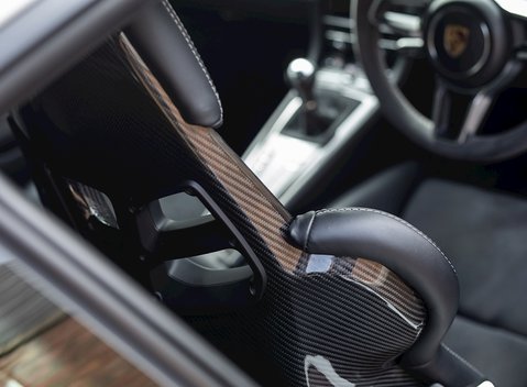 Porsche Cayman (981) GT4 15