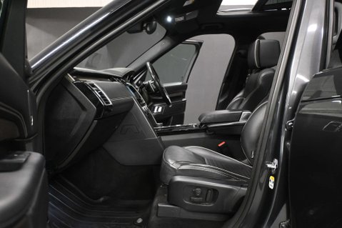 Land Rover Discovery 3.0 Discovery Luxury HSE TD6 Auto 4WD 5dr 36