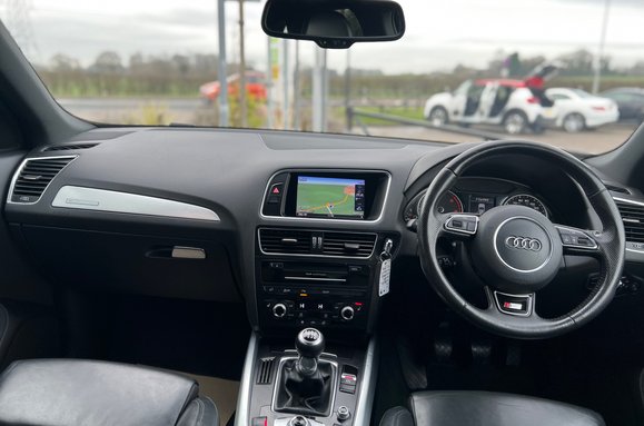 Audi Q5 2.0 TDI QUATTRO S LINE PLUS 38