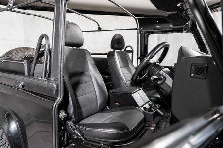 Land Rover Defender 90 TD SOFT TOP XS. MOMO WHEEL. HEATED SEATS. ALPINE STEREO. REAR BENCH SEATS. 17