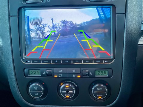 Volkswagen Golf 3.2 V6 R32 DSG 4Motion 5dr 22