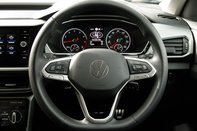 Volkswagen T-Cross ACTIVE TSI DSG 21