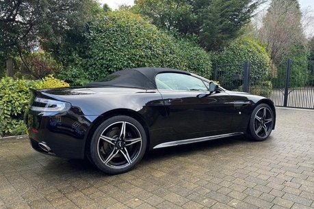 Aston Martin Vantage S V8 ROADSTER 13