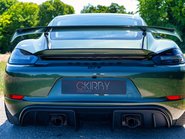 Porsche 718 Cayman GT4 PDK 21