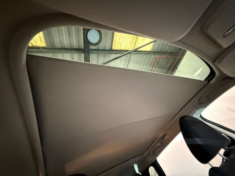 Nissan Qashqai 1.3 Qashqai N-Connecta DiG-T 5dr 28