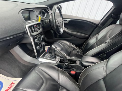 Volvo V40 2.0 T2 R-Design Pro Euro 6 (s/s) 5dr 37