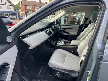 Land Rover Range Rover Evoque 1.5 P300e 12.2kWh Autobiography 5dr Petrol Plug-in Hybrid 4WD Euro 309 ps 18