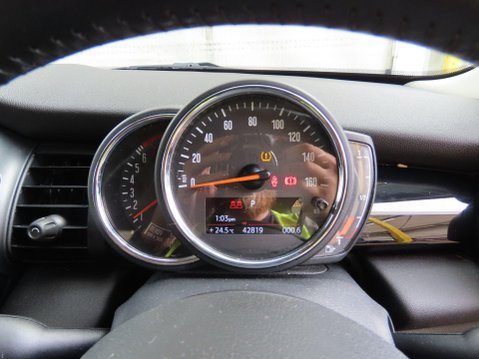 Mini Hatch 1.5 Cooper Seven Auto Euro 6 (s/s) 3dr 12