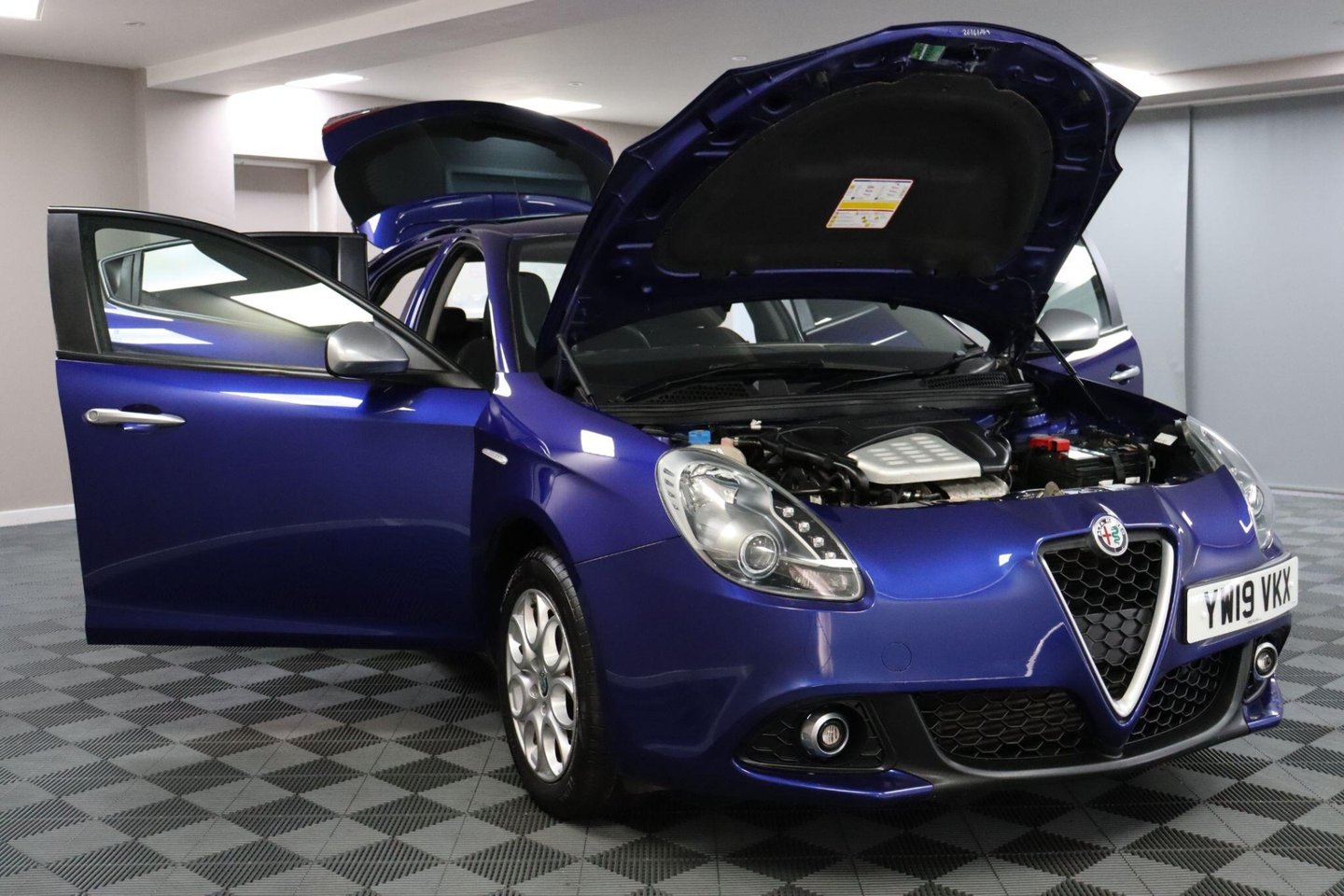 2019 Alfa Romeo Giulietta — image 10