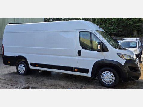 Peugeot Boxer 2.2 BlueHDi 435 Professional Panel Van 5dr Diesel Manual L4 H2 Euro 6 (s/s) 6