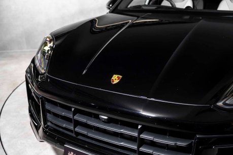 Porsche Cayenne GTS. WARRANTY. HUD. PANORAMIC ROOF. COMFORT ACCESS. BOSE. S/CHRONO. 43