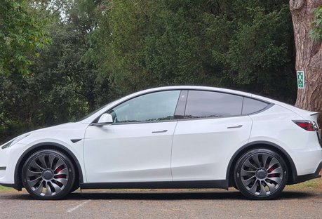 Tesla Model Y ModeL Y Performance AWD 4WD 5dr