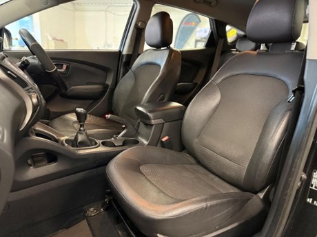 Hyundai ix35 1.7 CRDi SE Euro 5 (s/s) 5dr (Nav) 34