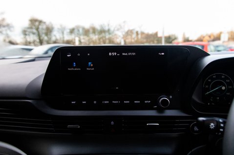 Hyundai BAYON T-GDI ULTIMATE DCT MHEV 29