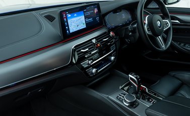 BMW M5 COMPETITION 17