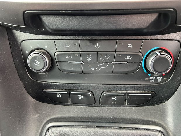 Ford Transit Connect Crew Cab LWB L2H1 Low Roof Trend Air Con Sensors EURO 6 NO VAT 32
