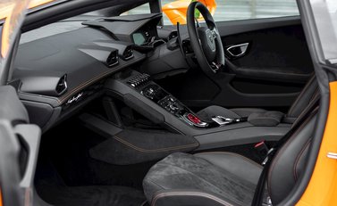 Lamborghini Huracan LP610-4 13